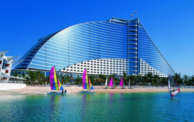 Jumeirah Beach Hotel 5 (Джумейра Бич Хотел 5)